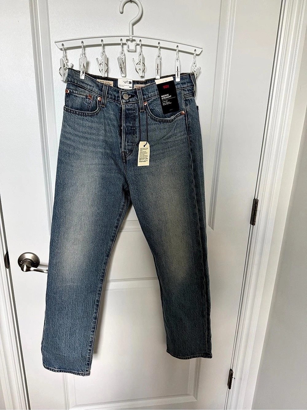 Levi's Wedgie Straight Jeans Straight Leg Jeans in Blue Waist 28 x 28 NWT